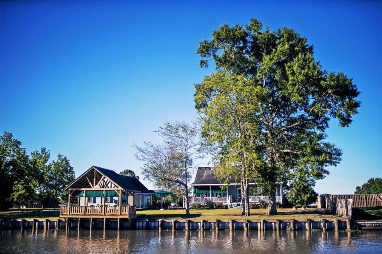 A Chateau On The Bayou Bed & Breakfast Raceland Esterno foto