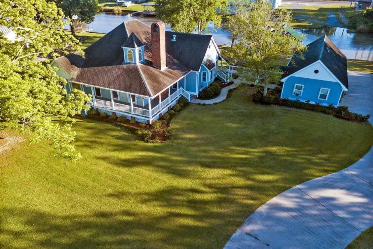 A Chateau On The Bayou Bed & Breakfast Raceland Esterno foto
