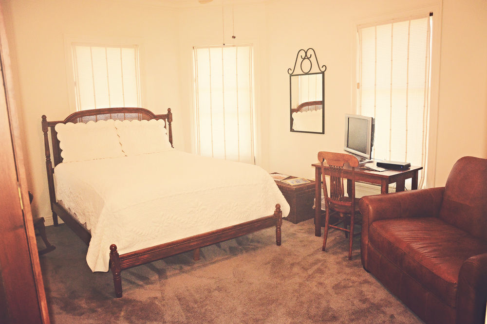 A Chateau On The Bayou Bed & Breakfast Raceland Esterno foto