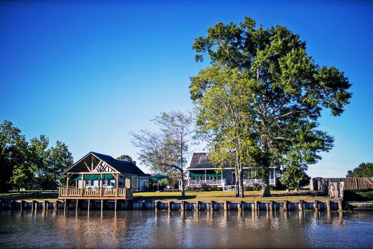 A Chateau On The Bayou Bed & Breakfast Raceland Esterno foto